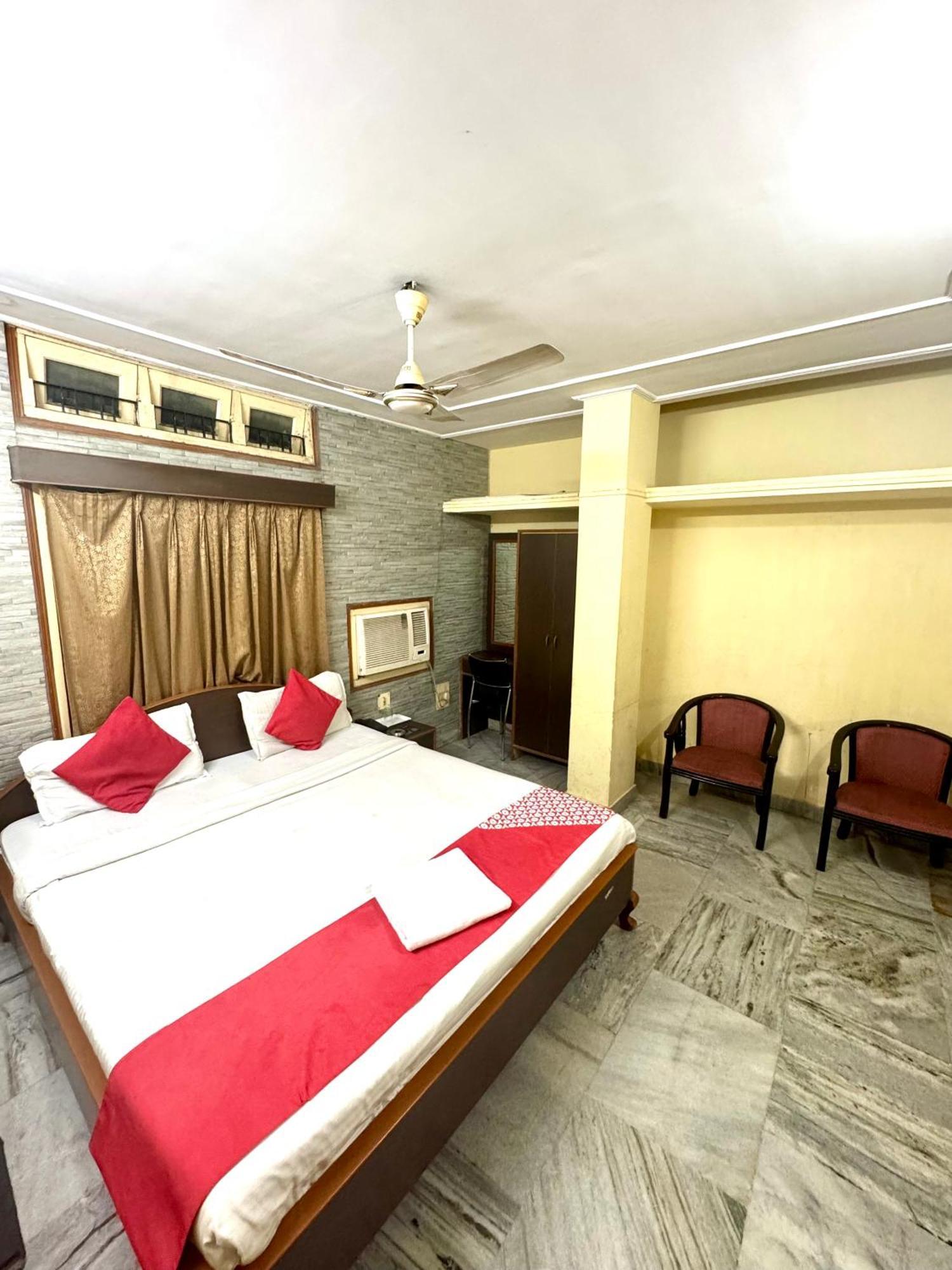 Hotel B K R Guwahati Exterior foto