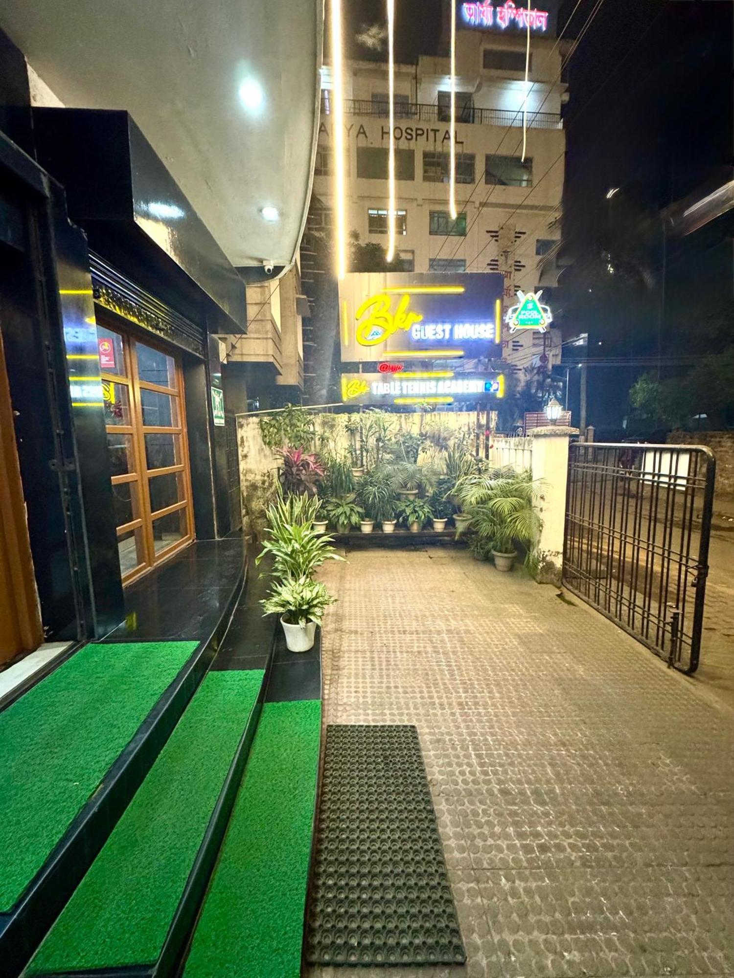Hotel B K R Guwahati Exterior foto