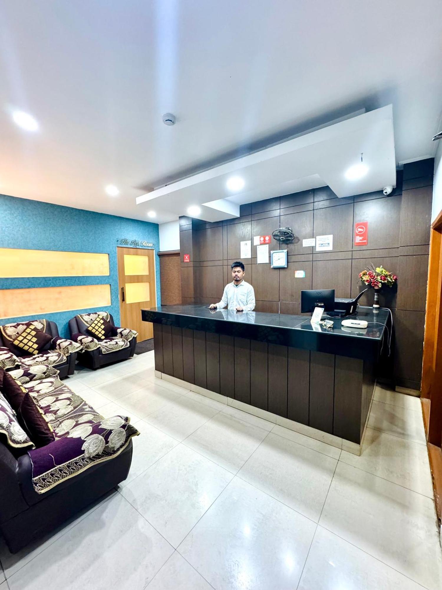 Hotel B K R Guwahati Exterior foto